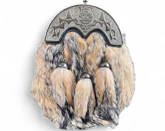 Traditional Cantle Sporran Fox Fur comes with Matching Tassels