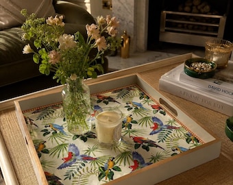 Vassoio/tavolino da caffè con design tropicale fatto a mano, decorazione per la casa.