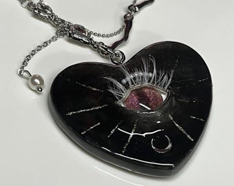 手作りの粘土ネックレス、神秘的な目、職人が手作りしたユニークなギフトジュエリー