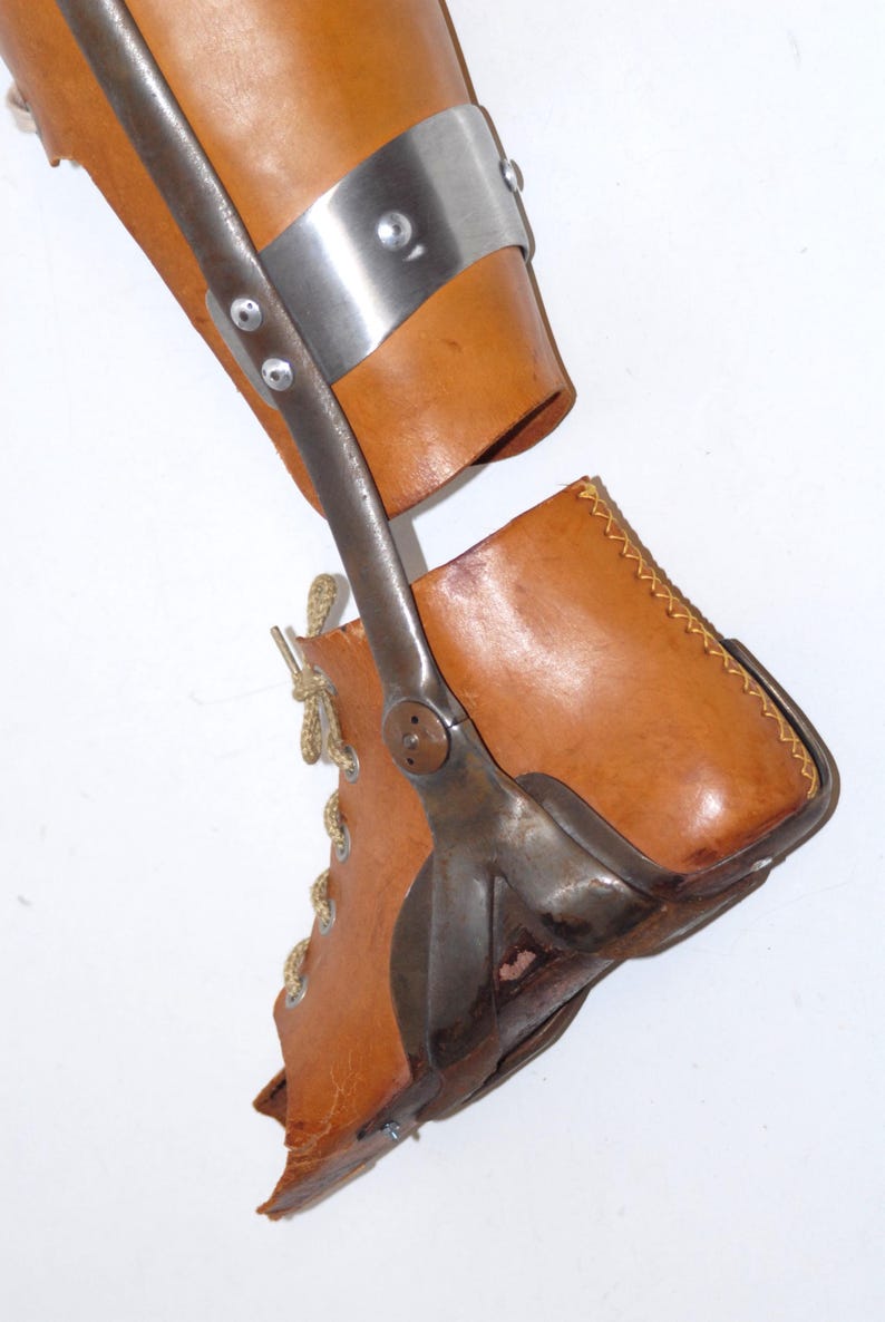 Raro y grande aparato ortopédico para pierna de polio AFO de cuero metálico rígido, vintage, para adultos, de los años 90, Gehapparat Beinschiene steampunk imagen 7