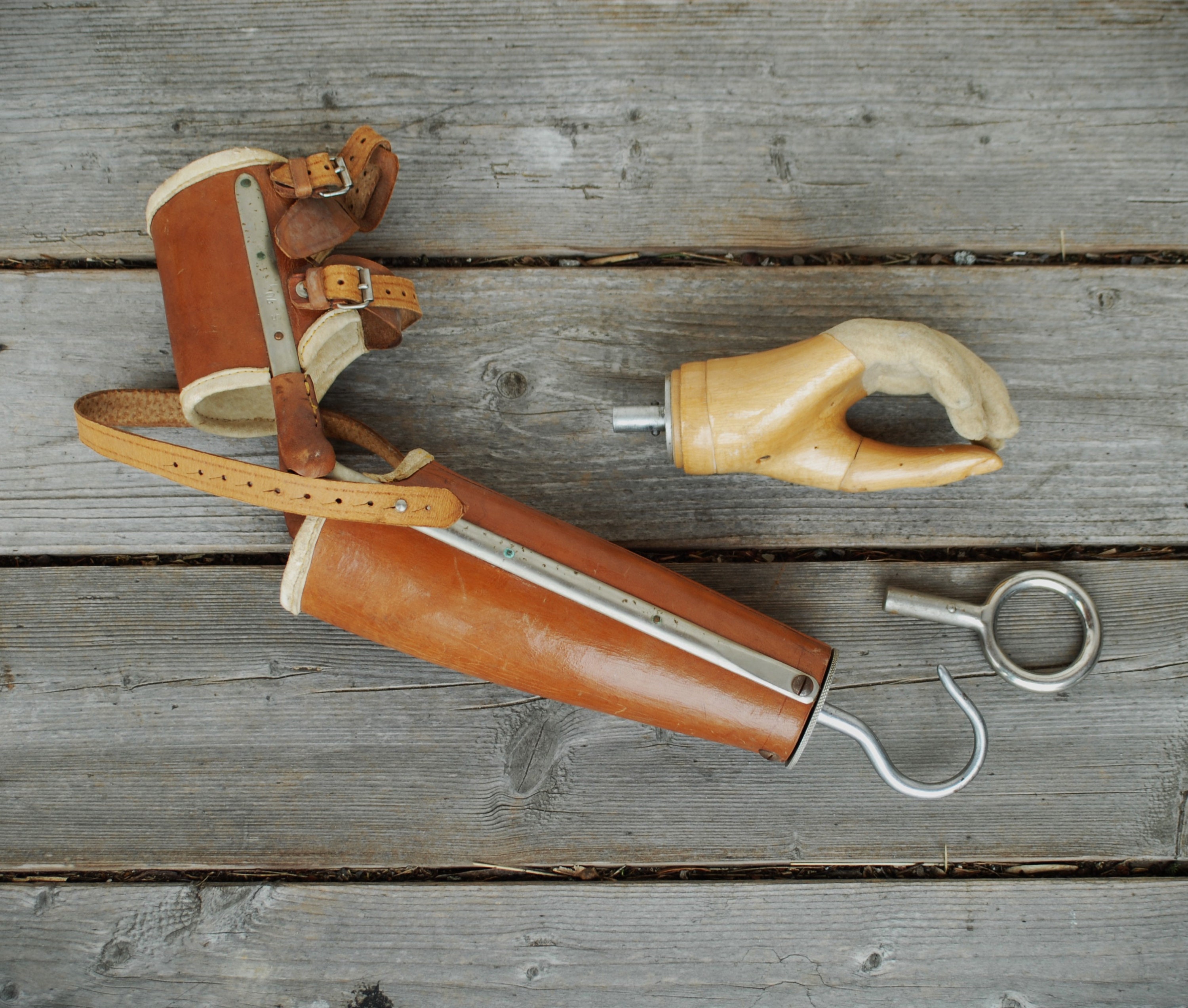 Rare Vintage 1970s German Prosthetic Work Arm Hook Ring and Hand Thumb  Clamp Function Steampunk 