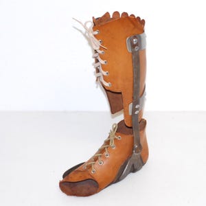 Raro y grande aparato ortopédico para pierna de polio AFO de cuero metálico rígido, vintage, para adultos, de los años 90, Gehapparat Beinschiene steampunk imagen 9