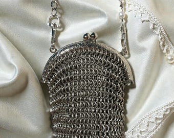 Stainless Steel Chainmail Purse – Woven Chainmail Bag with Kiss Lock – Handcrafted Metal Weave