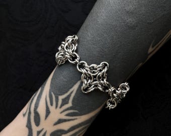 Sidra Bracelet – Chainmail Star Bracelet, Gothic Stainless Steel Jewelry, Handwoven Armor Style