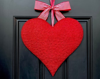 Red Heart Valentine Wreath - Heart Wreath - Door Wreath - Choose Bow