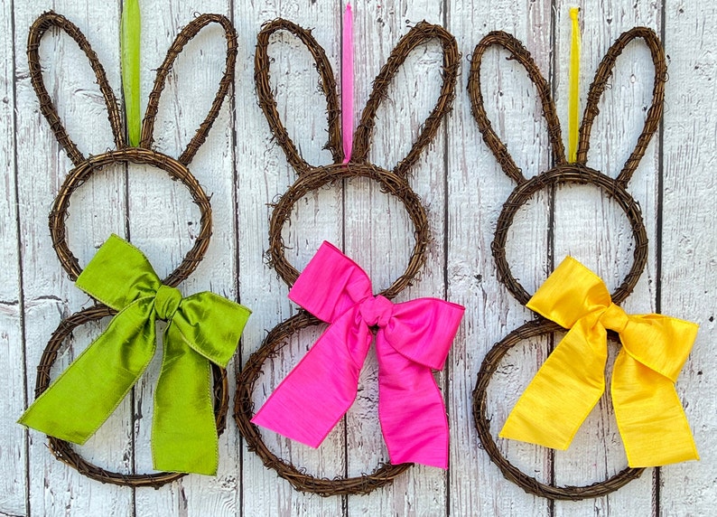 Original Bunny Wreath Spring Wreath Easter Decoration Front Door Bunny Wreath image 1