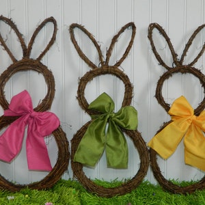 Original Bunny Wreath Spring Wreath Easter Decoration Large or Mini Bunny Wreath image 4