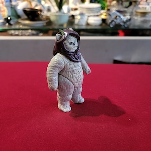 Vintage 1985 Star Wars Lumat Ewok Actionfigur - Original Kenner Power of the Force - Med original huva - LFL 1985