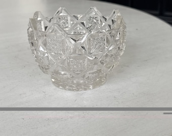 Plato para dulces de nueces de vidrio transparente Westmoreland VINTAGE, patrón de colcha antigua, 4 1/2"