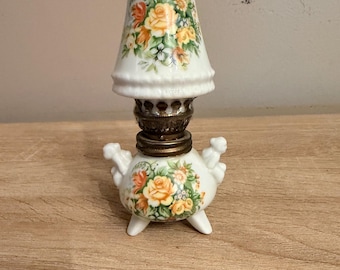 lampe à huile miniature vintage en verre de lait