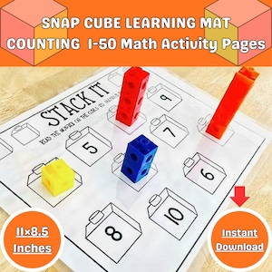 Könnte beinhalten: Eine Lernmatte mit dem Text "SNAP CUBE LEARNING MAT COUNTING 1-50 Math Activity Pages". Die Matte hat nummerierte Kästchen und farbige Steckwürfel. Die Matte misst 27,9 x 21,6 cm. Die Worte "Instant Download" sind ebenfalls sichtbar.