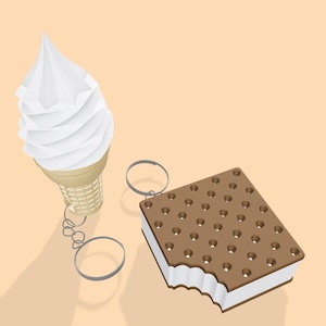 Op de afbeelding: Illustratie van een softijsje en een ijs sandwich, beide met sleutelhangers. De ijs sandwich is bruin met een hap eruit, waardoor het witte ijs zichtbaar wordt. De ijshoorntje heeft een witte spiraal.