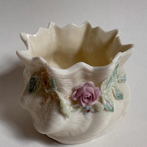 Bote de almacenamiento antiguo Belleek Ireland Carlingford