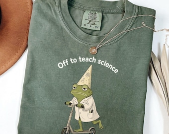 Comfort Colors® Off to Teach Science Shirt – Funny Science Teacher Tee, STEM Scooter Frog Shirt for Women, Back to School Shirt