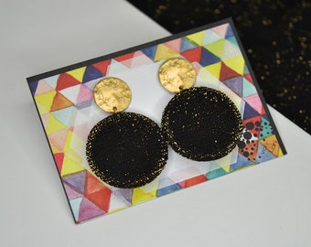 Ear studs glitter