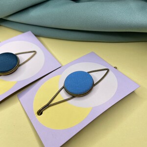 bobby pins fabric covered vintage 1 Hellblau