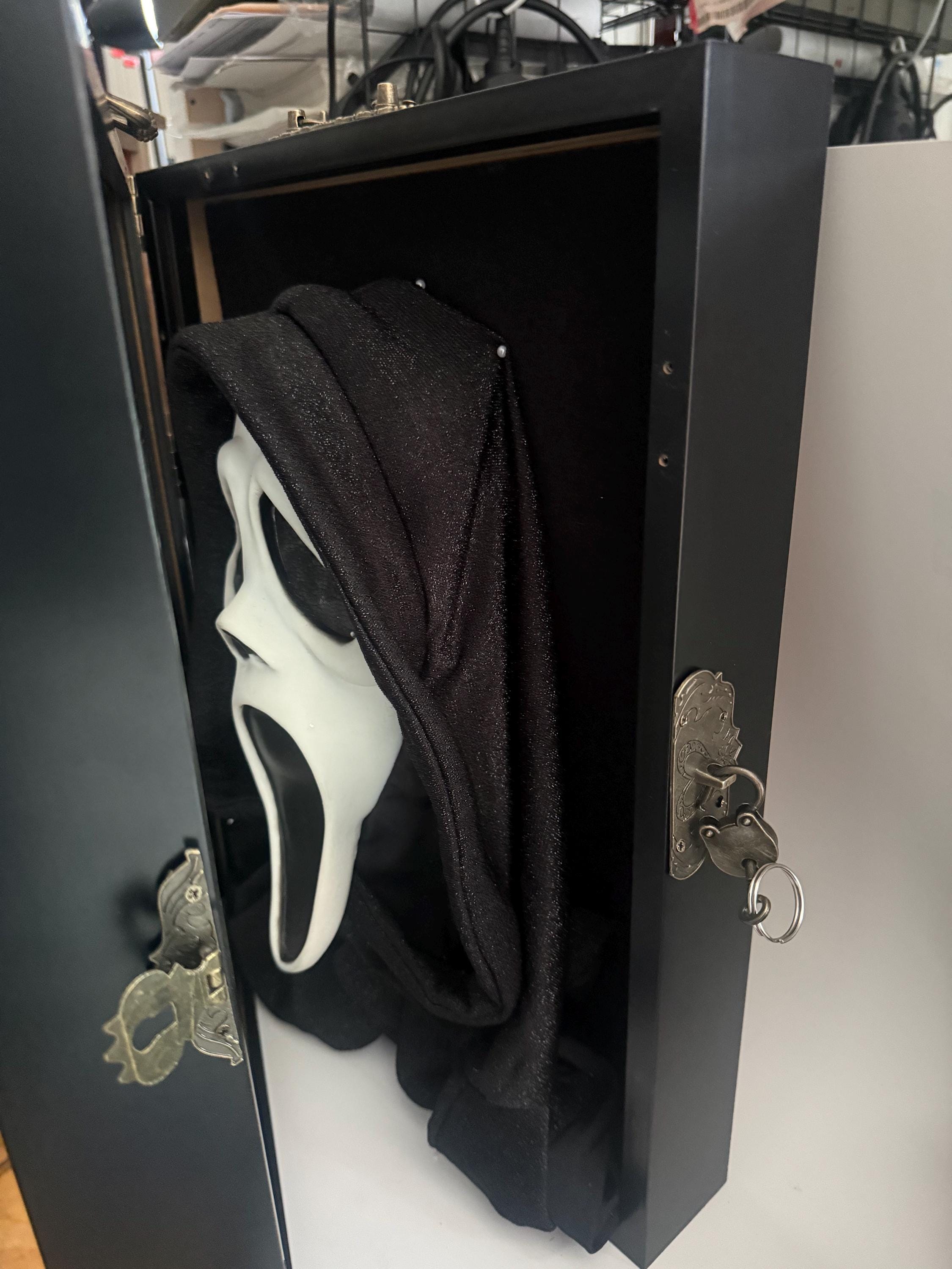 Scream Display Case SCREAM Ghostface LED Display Case - Etsy
