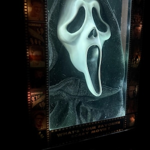 Scream Display Case SCREAM Ghostface LED Display Case - Etsy