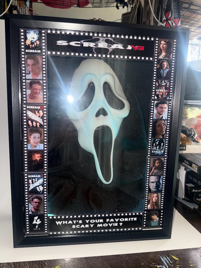 SCREAM Ghostface LED Display Case - Etsy