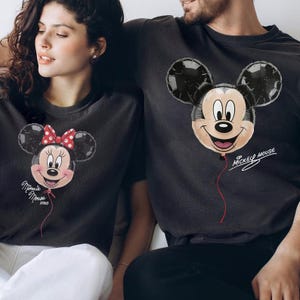 Retro Minnie Mickey ballongpar matchande PNG, Vintage Disney Mickey Minnie Mouse, Disney par man fru semester bild 2