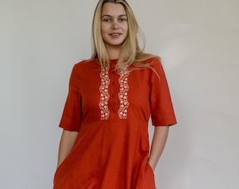 Leinen Midi Kleid: Minimalistischer Loungewear Style
