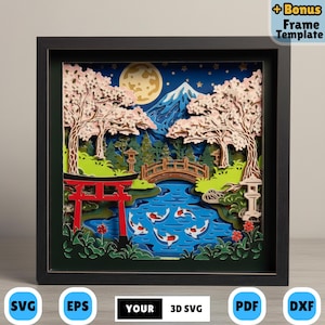Może przedstawiać: Wielowarstwowe dzieło sztuki papierowej przedstawiające japoński krajobraz z czerwoną bramą torii, mostem i rybami koi w rzece. Drzewa wiśni w rozkwicie kadrują scenę, z górą i pełnią księżyca w tle. Rama jest czarna, a widoczny jest tekst "YOUR 3D SVG".