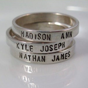 Stapelen Naam Ring-Hand Gestempeld Gepersonaliseerde Naam ring- aangepast stapelbaar sterling zilver- moeders ringen- Maten 5,6,7,8,9,10