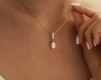 Freshwater Pearl Necklace with Diamond,Bridal Necklace,Wedding Jewelry Set,Pearl Necklace and Earring Set,Bridesmaid Gift for Mom