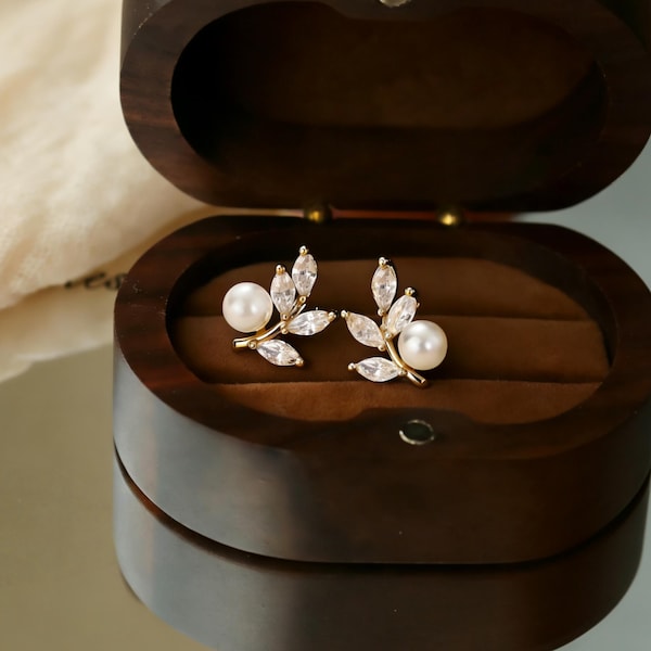 Leaf Diamond Pearl Earrings with ,Crystal Leaf Earrings,Gold Leaf Earrings,Bridal Wedding Earrings,Bridesmaid Gifts,Christmas Gifts
