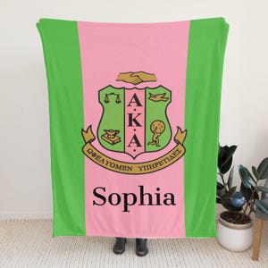 Gepersonaliseerde Alpha Kappa Alpha-deken, groenroze fleece plaid, 1908 AKA vrouwenclubcadeau