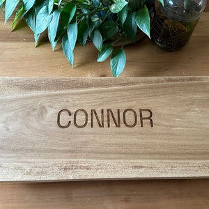 HOLZ-TISCHPLATTE PERSONALISIERTER Riser, Küchendekor, Badezimmer, Muttertag, Holzregal, erhöhtes Tischregal, dekorativer Holzsockel, Holz