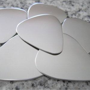 1&quot;x1 1/4&quot; (25MMx32MM) Guitar Pick Stamping Blanks, 22g Stainless Steel - AWESOME Silver Alternative GP08-10