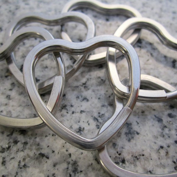 30mm x 32mm Solid Stainless Steel /Heart Shape Key Rings - KRHT-30