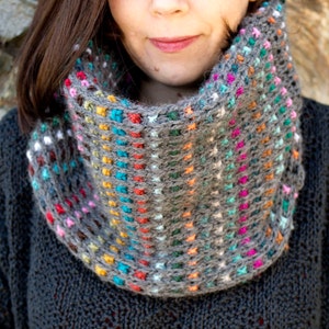 Knitting Pattern for Easy Dunkelbunt Cowl image 1