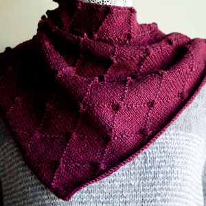 Knitting Pattern for the Heirloom Shawl / Wrap