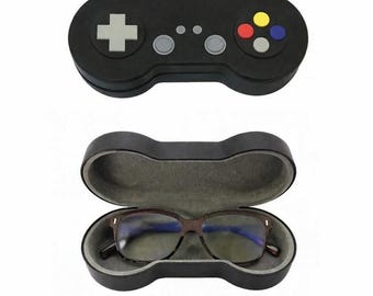 Retro Game Controller Eyeglasses Case, Hard Shell Gamer Sunglasses Storage