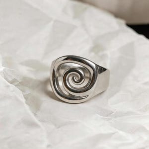 Spiral Silver Ring | Swirl Ring | Gold and Silver Dainty Rings | Statement Rings | Retro Ring | Gift for Him and He