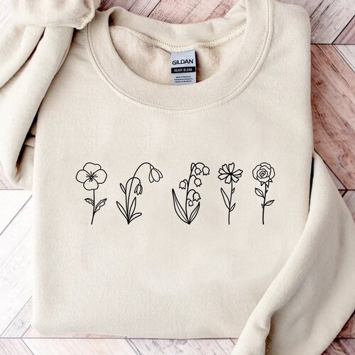 Custom Birth Month Birth Flower Sweatshirt, Mothers Day Gift, Gift for Her, Gift for Mom, Plant Mom Gift, Gift for Grandmother, Flower Shirt