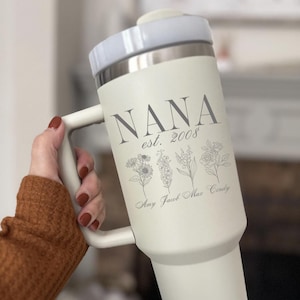 Personalized grandma gift, nana tumbler with grandkids name, Custom Mama cup 40 oz with kids name, Mimi birthday gift, nanny present
