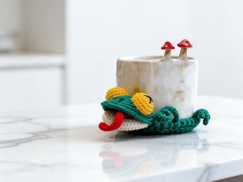crochet lizard coaster under coffee mug, fun animal mug rug crochet pattern