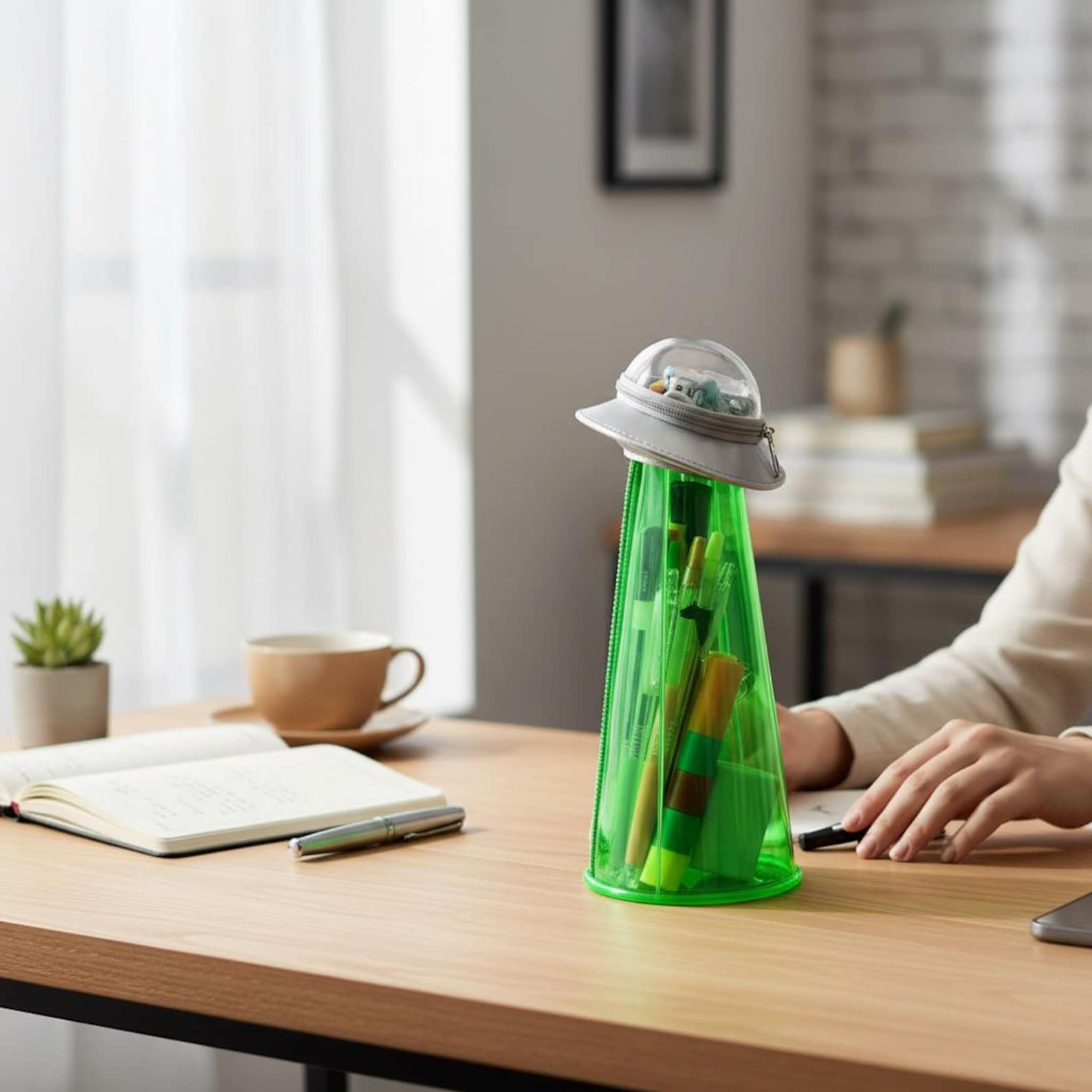 UFO Pencil Case Jar - Creative Transparent Alien Desk Organizer ...