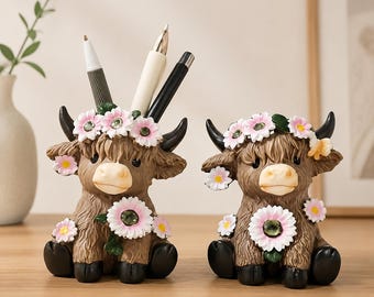 Charming Highland Cow Resin Planter, Rustic Animal Statue, Desktop Organizer