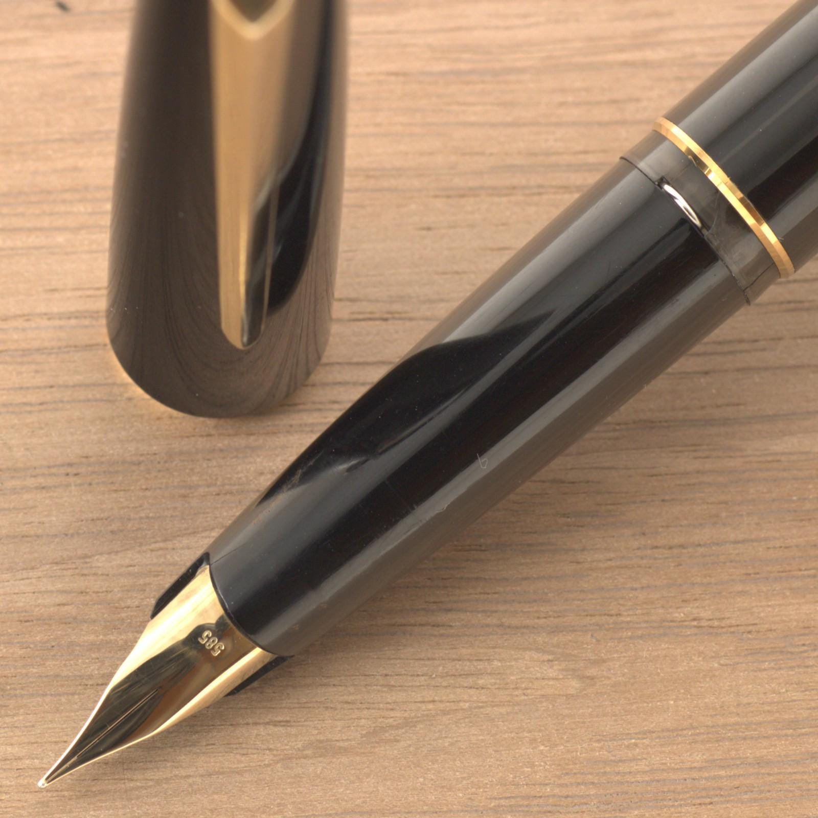 MONTBLANC 万年筆 320 14K 1970s GERMANY 585 Vintage 1970s Montblanc 320(P) 14K 585 EF Nib Fountain Pen W