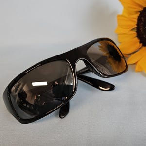 Vintage Authentic Maui Jim Peahi Sunglasses MJ 202-02