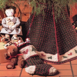 Vintage Christmas Crochet Pattern Classic American County Tree Skirt with Matching Stocking Set PDF Instant Digital Download