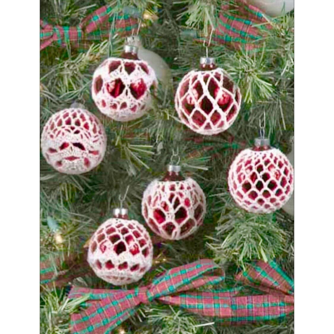 Vintage Christmas Crochet Patterns for Decorating and Gifting 26 Vintage Crochet Pattern Holiday Christmas Balls Elegant