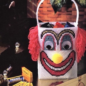 Plastic Canvas Pattern Halloween Clown Tote Candy Bag Curly the Clown Vintage PDF Instant Digital Download Trick or Treat Bag