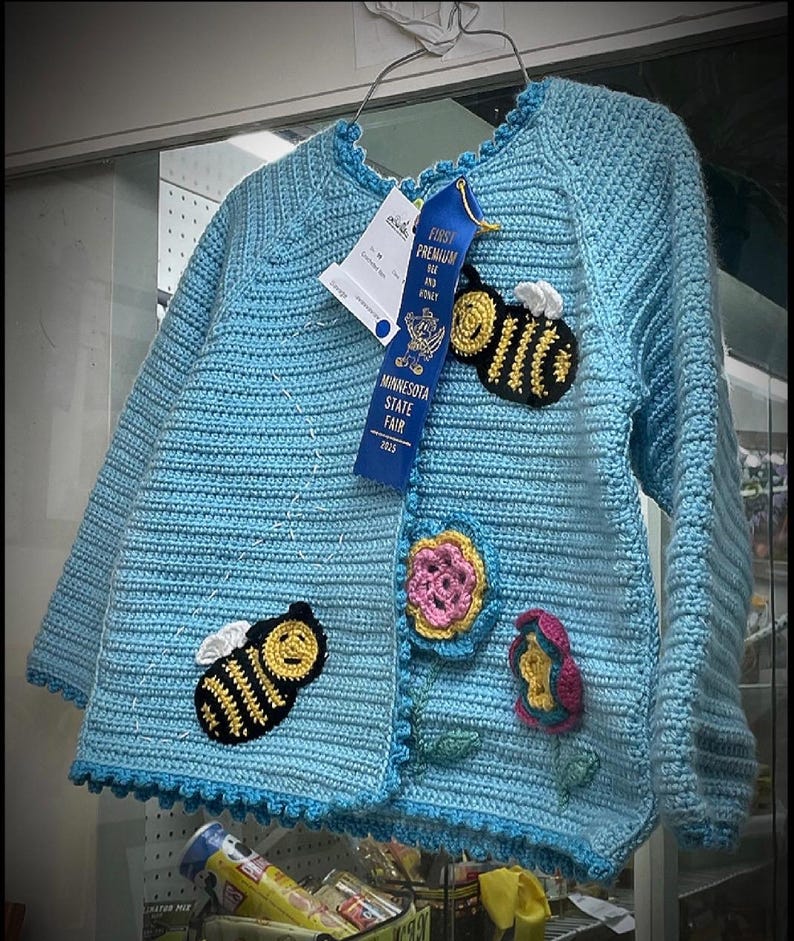 Vintage Crochet Pattern Girls Ornate Cardigan Sweater Jacket PDF Instant Digital Download Bee Hive Flower imagen 5