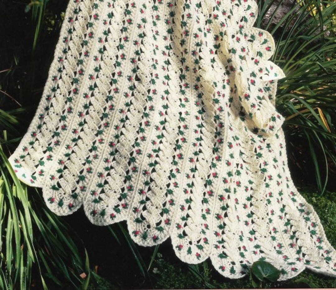 Vintage Mile a Minute Crochet Pattern Romantic Winding Rosebuds Lacy ...