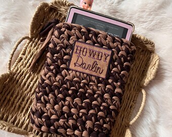 Étui Kindle Howdy bicolore marron crocheté